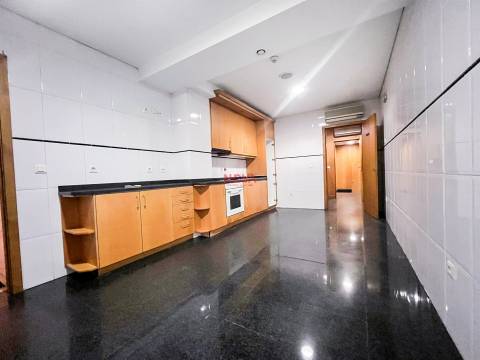 Escritório  Arrendamento em Valongo,Valongo