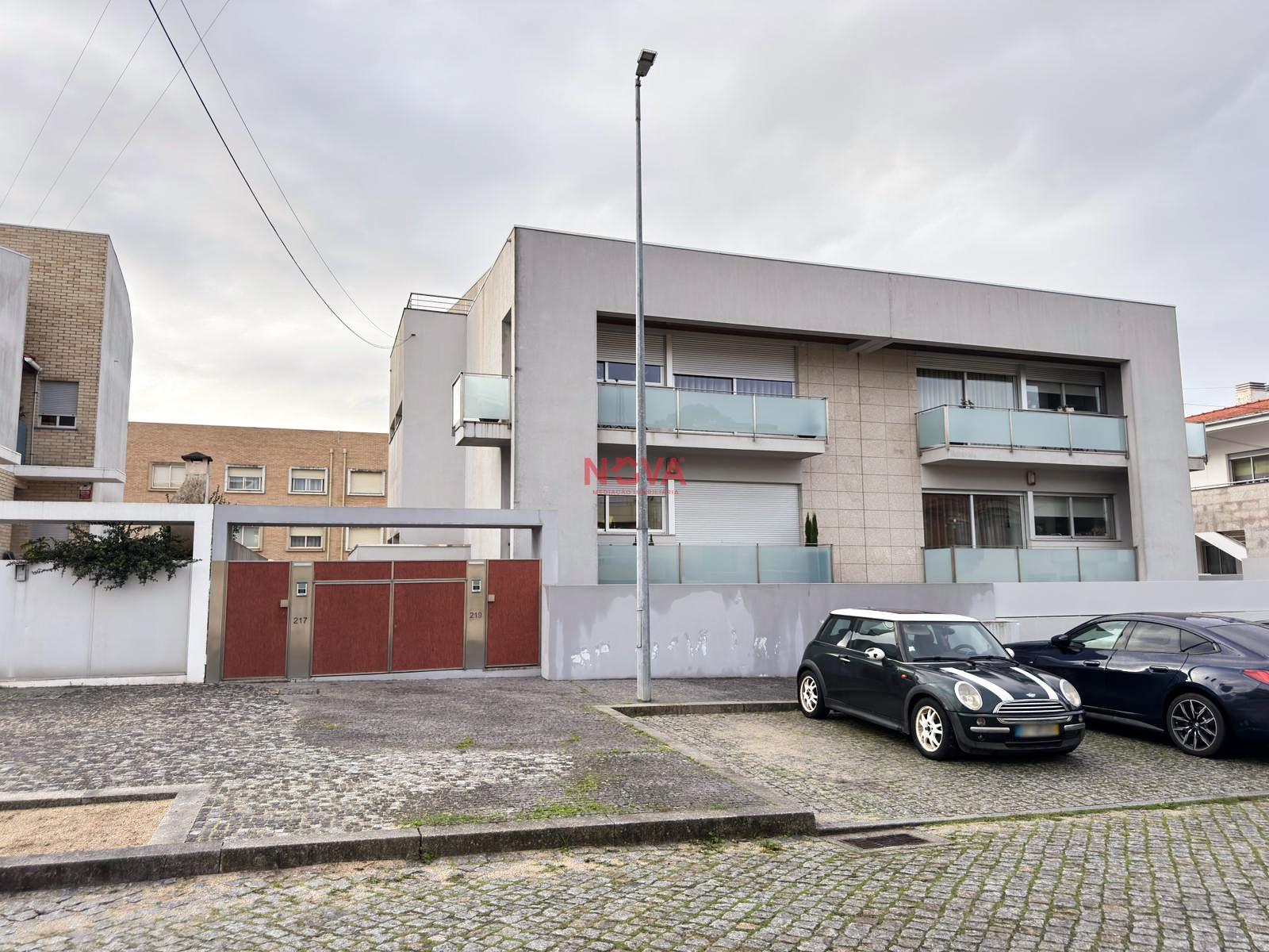 Andar Moradia T3 Venda em Castêlo da Maia,Maia