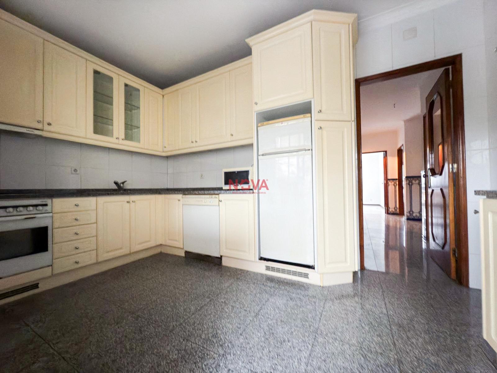 Apartamento T2 Venda em Ermesinde,Valongo