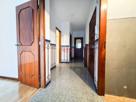Apartamento T2 Venda em Ermesinde,Valongo