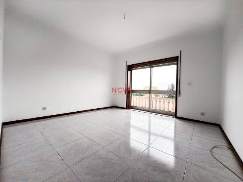 Apartamento T2 Venda em Ermesinde,Valongo