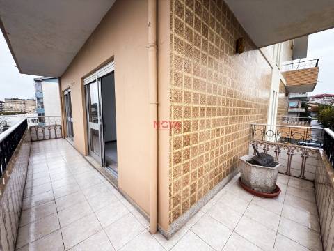 Apartamento T2 Venda em Ermesinde,Valongo