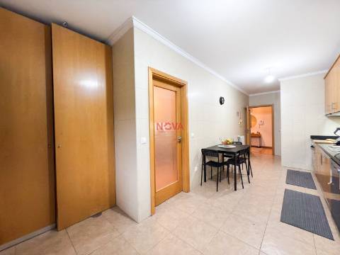 Apartamento T3 Venda em Nogueira e Silva Escura,Maia