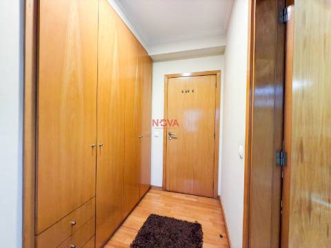 Apartamento T3 Venda em Nogueira e Silva Escura,Maia