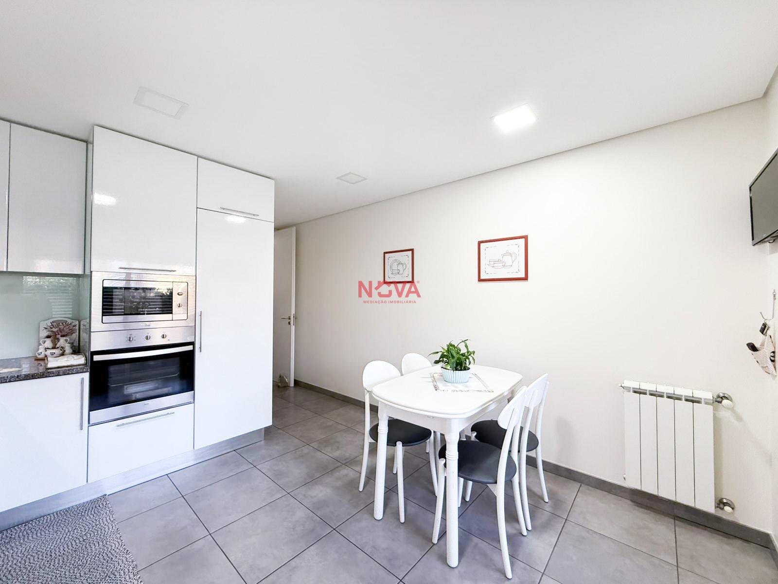 Moradia em Banda T3 Venda em Antas e Abade de Vermoim,Vila Nova de Famalicão