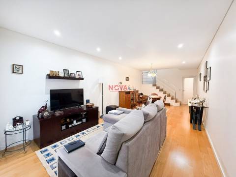 Moradia em Banda T3 Venda em Antas e Abade de Vermoim,Vila Nova de Famalicão