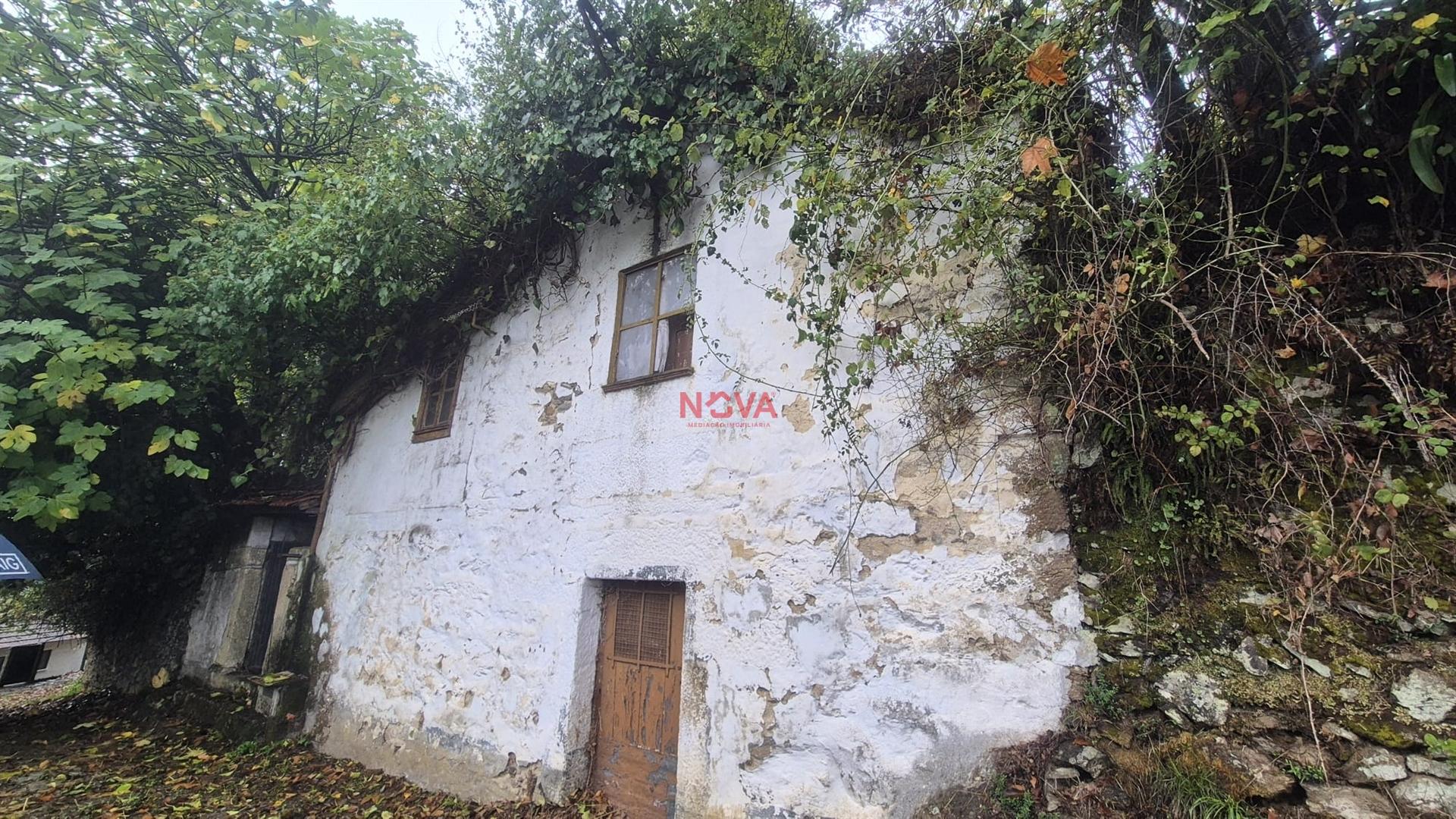 Moradia Isolada T2 Venda em Canedo de Basto e Corgo,Celorico de Basto