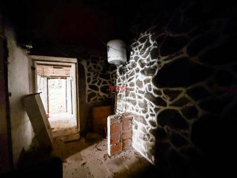 Moradia Isolada T2 Venda em Canedo de Basto e Corgo,Celorico de Basto