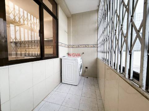 Apartamento T2 Arrendamento em Rio Tinto,Gondomar