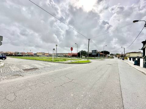 Lote de Terreno  Venda em Castêlo da Maia,Maia