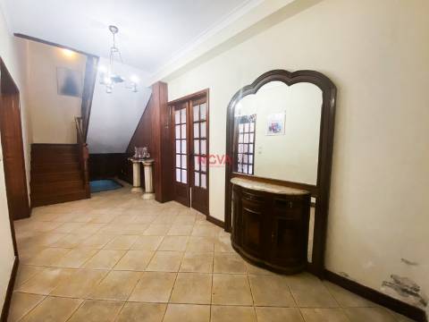 Moradia Geminada T4 Venda em Alfena,Valongo