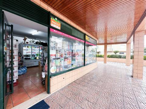 Supermercado  Arrendamento em Ermesinde,Valongo