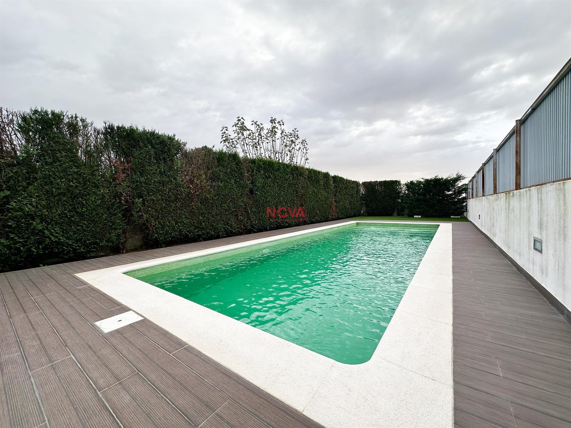 Moradia em Banda T3 Venda em Gandra,Paredes