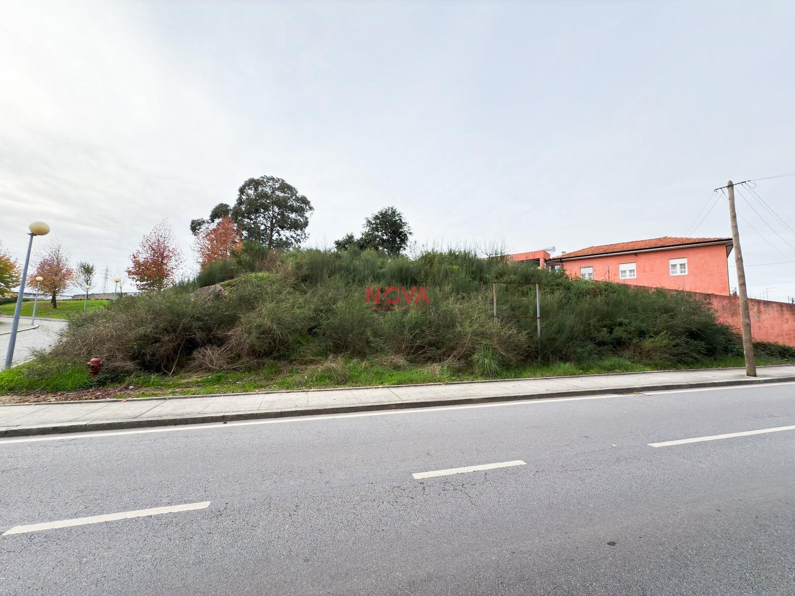 Lote de Terreno  Venda em Águas Santas,Maia