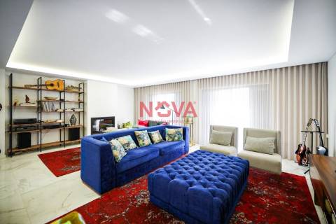 Moradia Geminada T4 Venda em Vila Nova da Telha,Maia