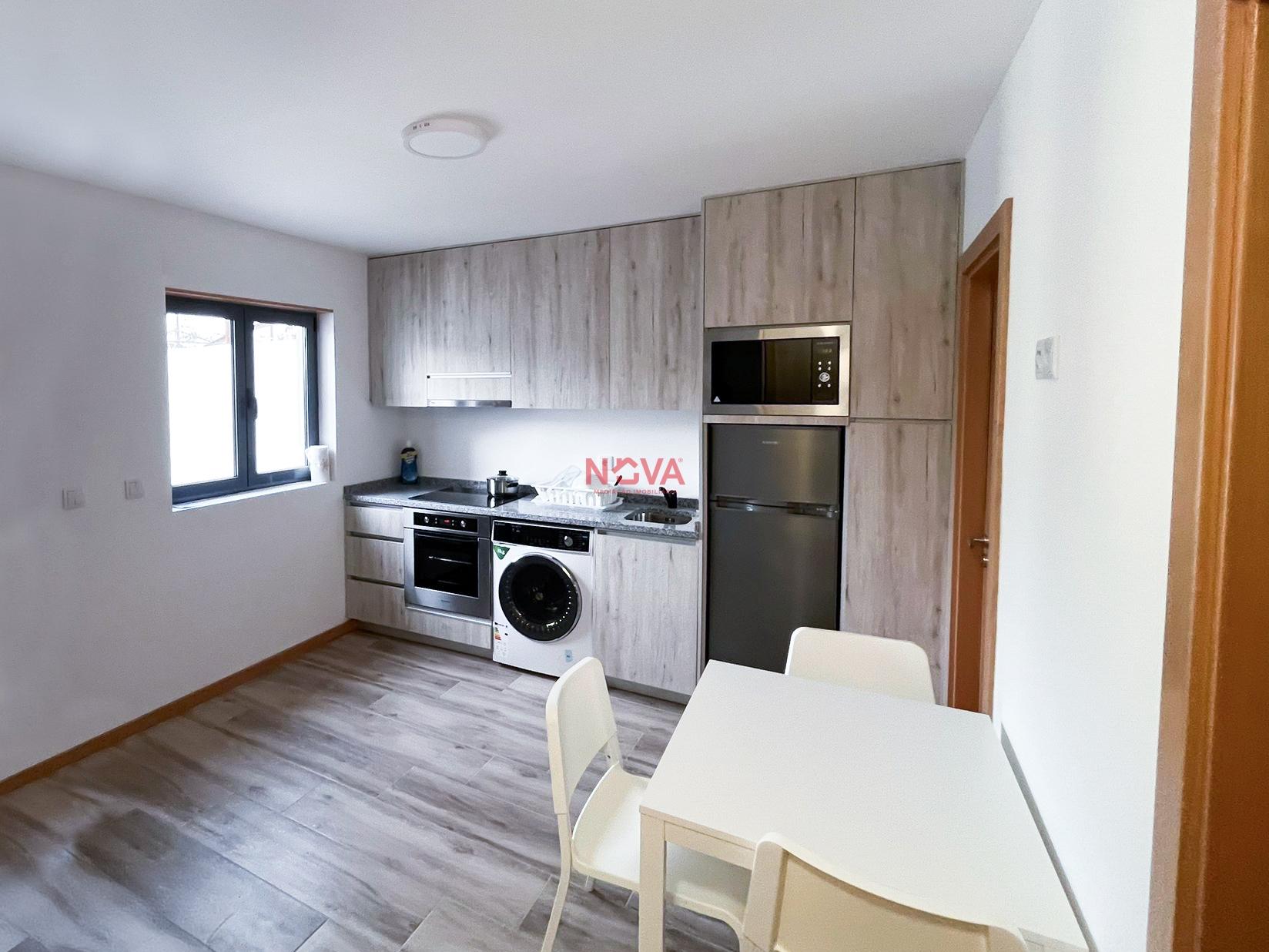 Moradia em Banda T4 Venda em Paranhos,Porto