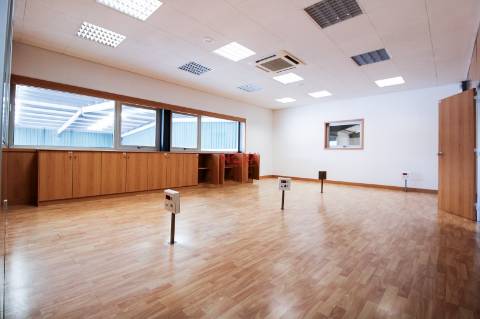 Escritório  Arrendamento em Sanguedo,Santa Maria da Feira