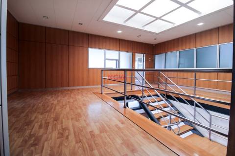 Escritório  Arrendamento em Sanguedo,Santa Maria da Feira