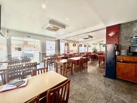 Restaurante  Trespasse em Mafamude e Vilar do Paraíso,Vila Nova de Gaia