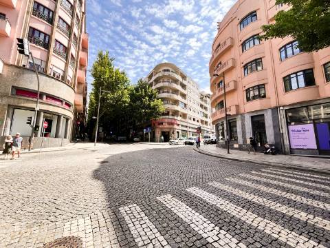 Apartamento T2 Arrendamento em Cedofeita, Santo Ildefonso, Sé, Miragaia, São Nicolau e Vitória,Porto