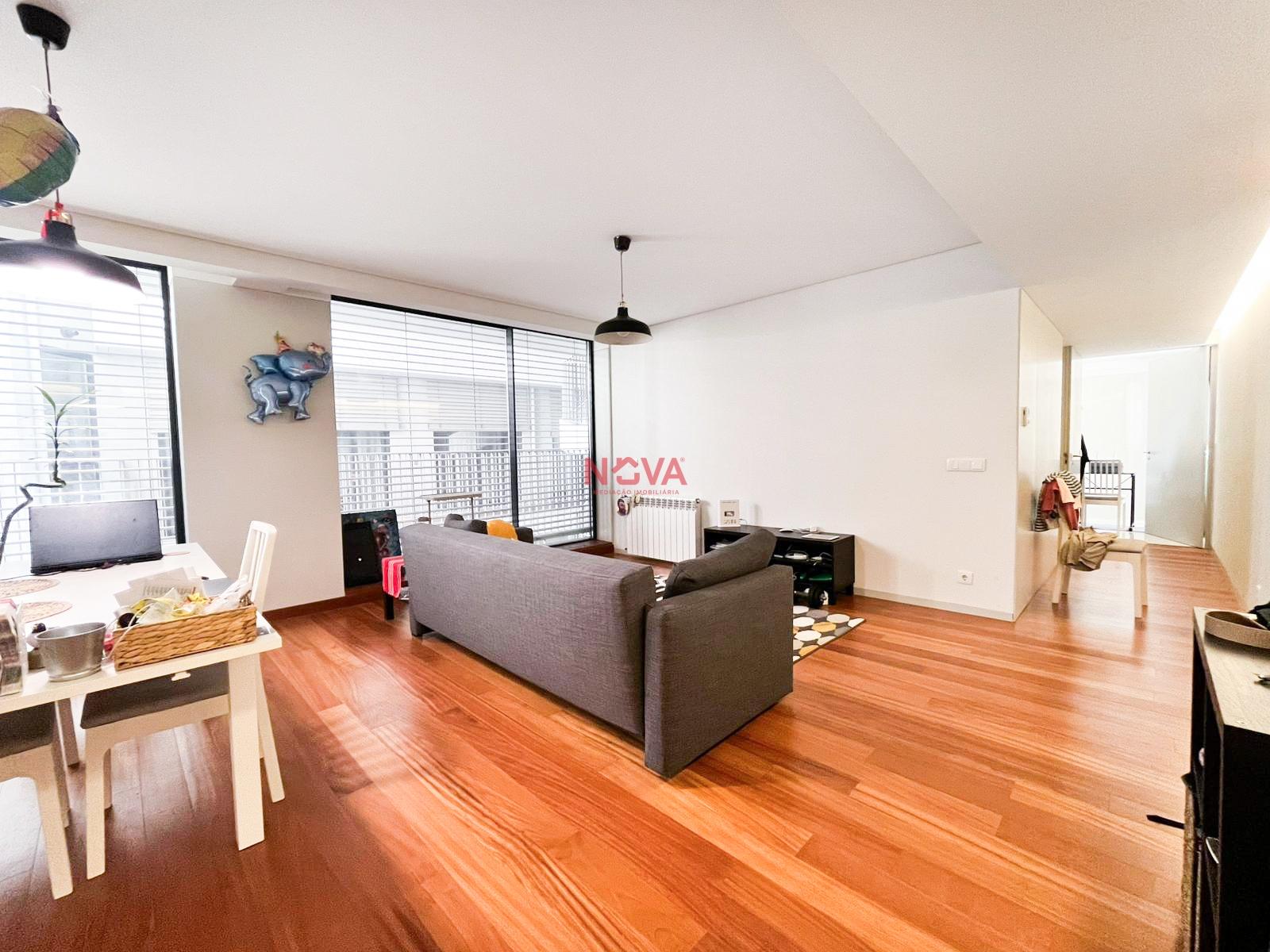 Apartamento T2 Arrendamento em Cedofeita, Santo Ildefonso, Sé, Miragaia, São Nicolau e Vitória,Porto