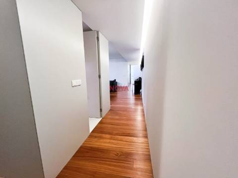 Apartamento T2 Arrendamento em Cedofeita, Santo Ildefonso, Sé, Miragaia, São Nicolau e Vitória,Porto