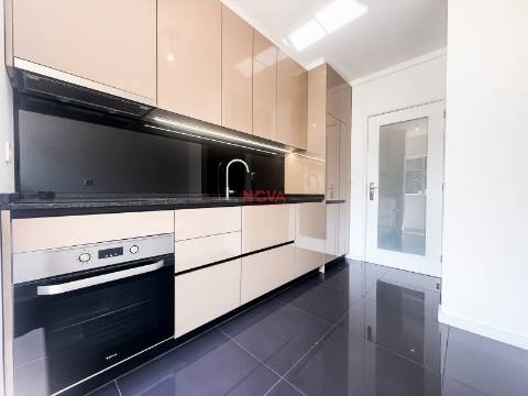 Apartamento T3 Venda em Custóias, Leça do Balio e Guifões,Matosinhos