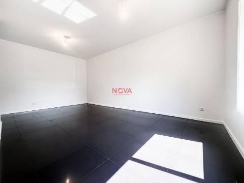 Apartamento T3 Venda em Custóias, Leça do Balio e Guifões,Matosinhos