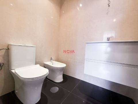 Apartamento T3 Venda em Custóias, Leça do Balio e Guifões,Matosinhos