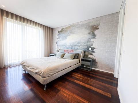 Apartamento T4 Arrendamento em Lordelo do Ouro e Massarelos,Porto