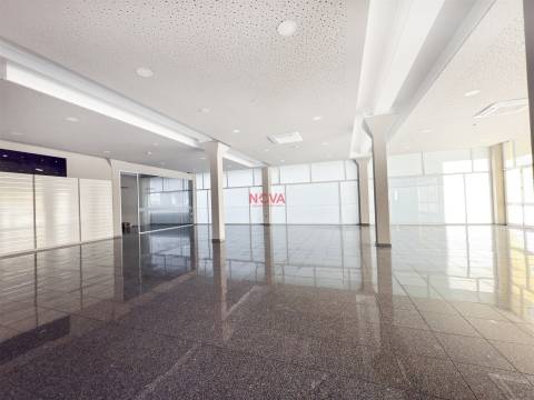 Loja  Venda em Cedofeita, Santo Ildefonso, Sé, Miragaia, São Nicolau e Vitória,Porto