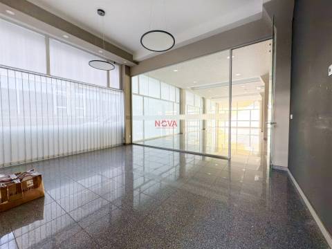 Loja  Venda em Cedofeita, Santo Ildefonso, Sé, Miragaia, São Nicolau e Vitória,Porto