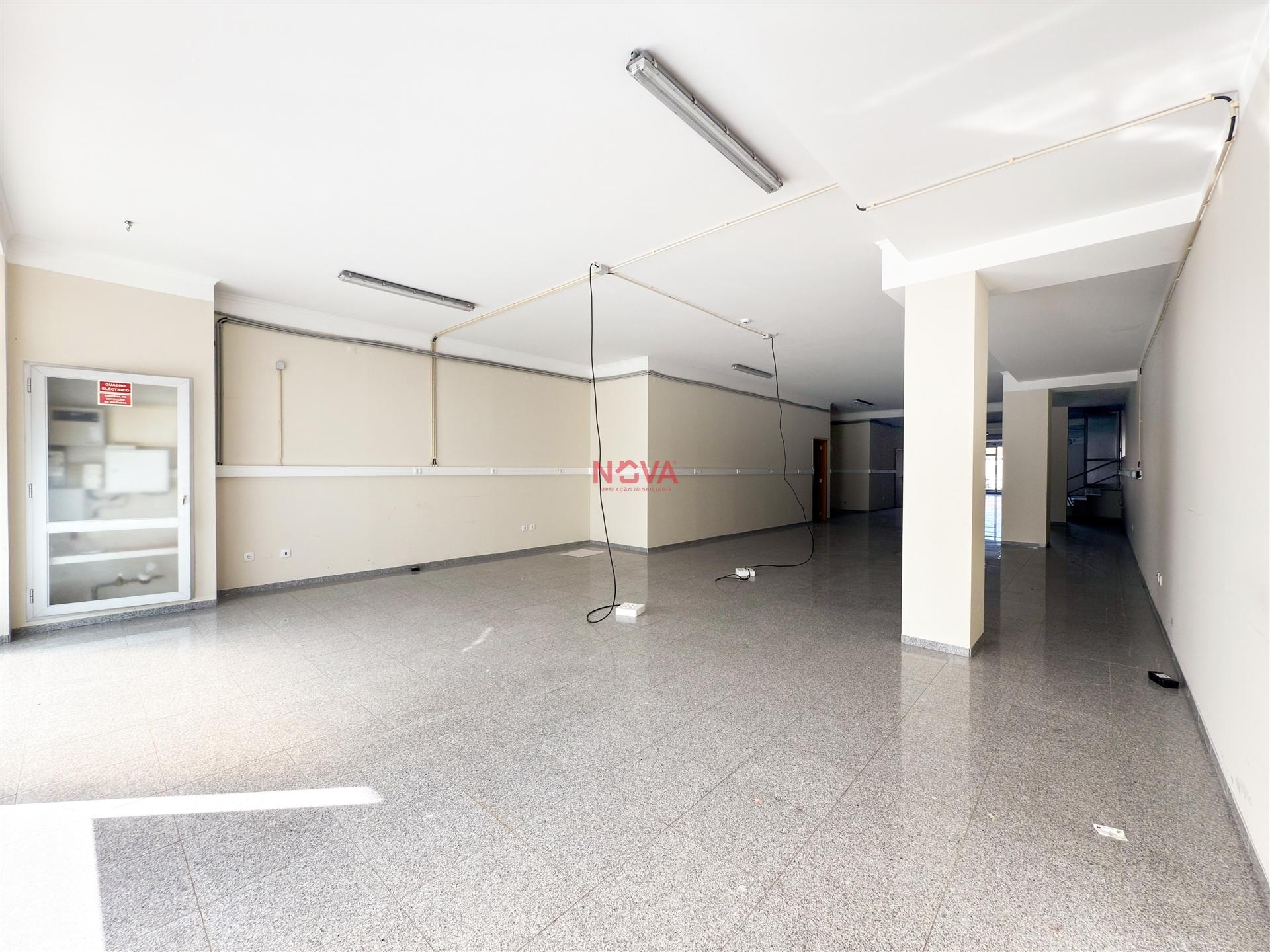 Loja  Venda em Cedofeita, Santo Ildefonso, Sé, Miragaia, São Nicolau e Vitória,Porto