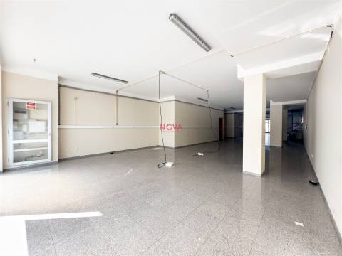 Loja  Venda em Cedofeita, Santo Ildefonso, Sé, Miragaia, São Nicolau e Vitória,Porto