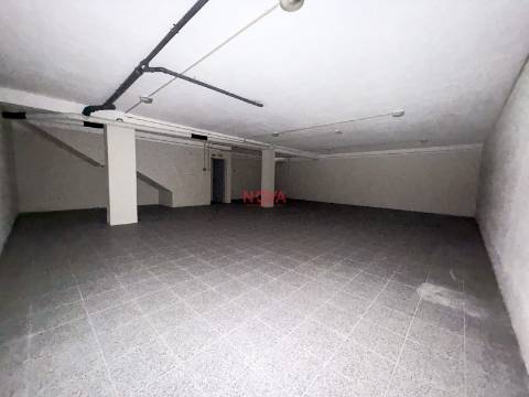 Loja  Venda em Cedofeita, Santo Ildefonso, Sé, Miragaia, São Nicolau e Vitória,Porto