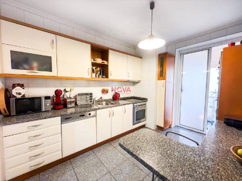 Apartamento T3 Venda em Ermesinde,Valongo