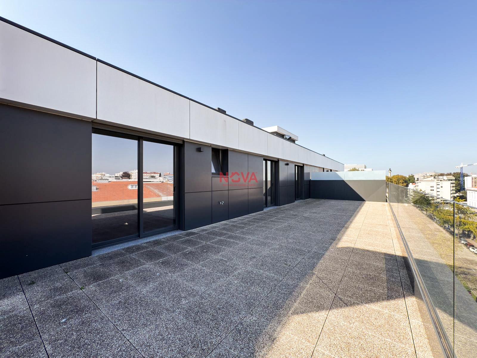 Apartamento T4 Venda em Ramalde,Porto