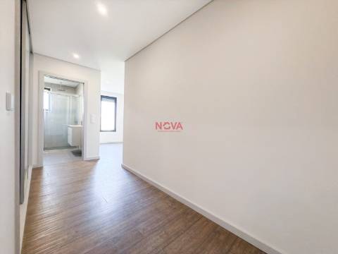 Apartamento T3 Venda em Ramalde,Porto