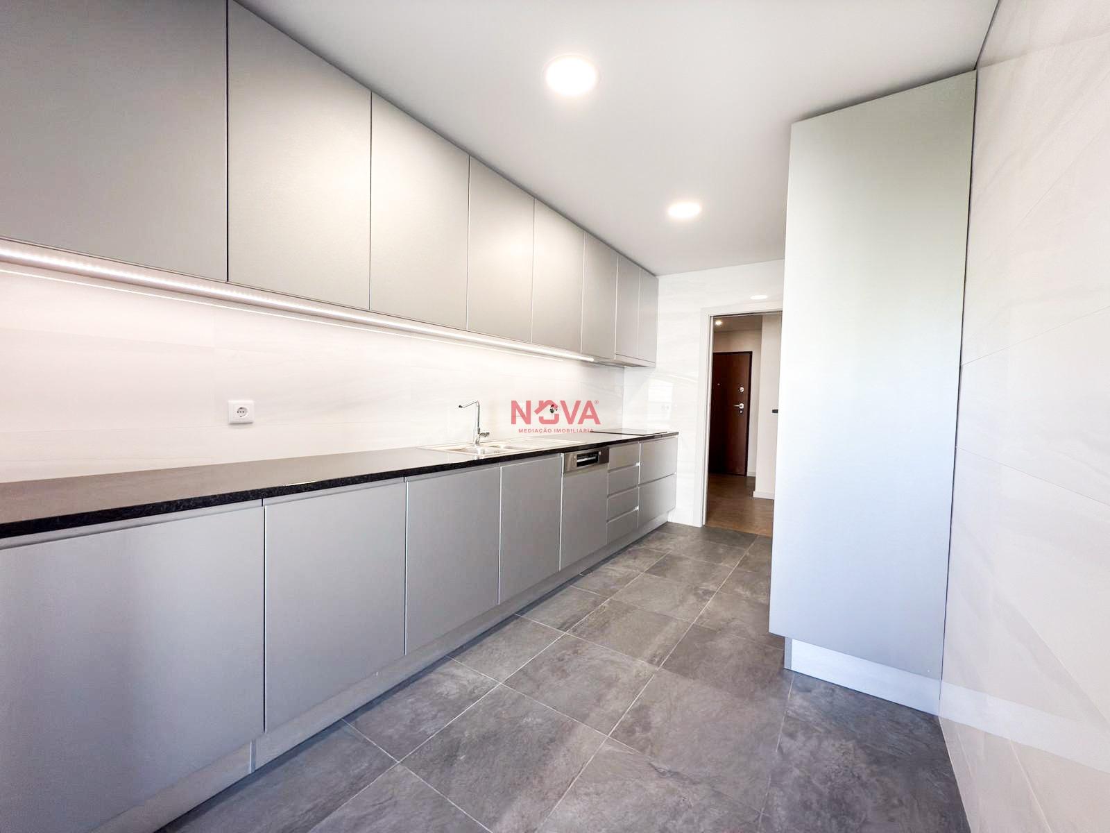 Apartamento T3 Venda em Ramalde,Porto