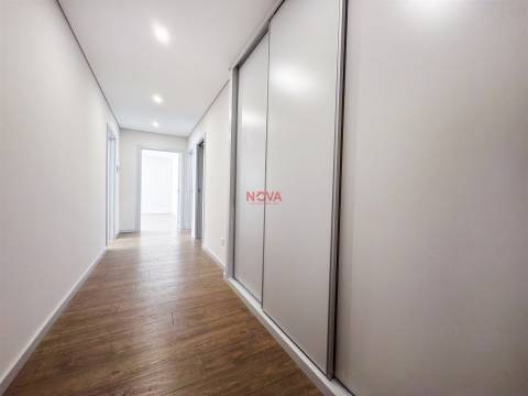 Apartamento T3 Venda em Ramalde,Porto