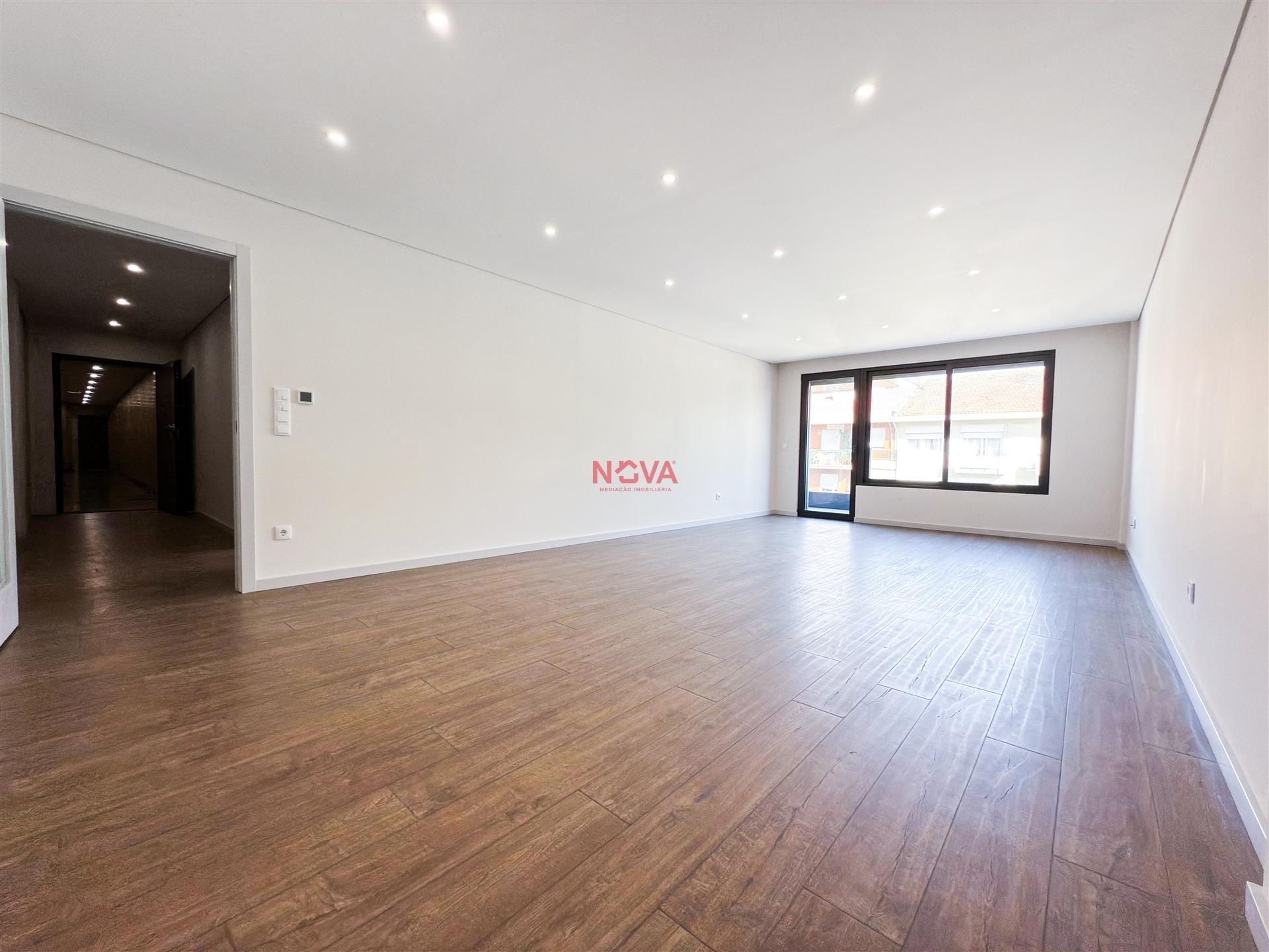 Apartamento T3 Venda em Ramalde,Porto