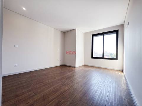 Apartamento T3 Venda em Ramalde,Porto