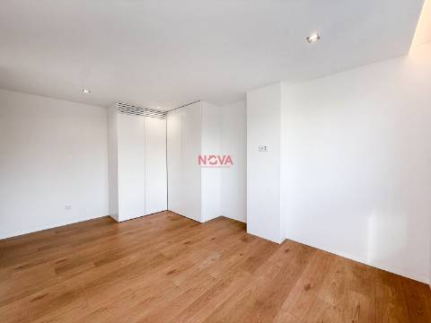 Apartamento T3 Venda em Lordelo do Ouro e Massarelos,Porto