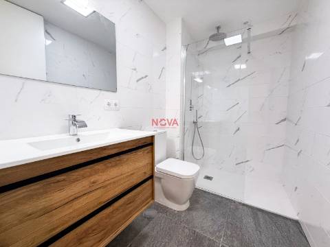 Apartamento T3 Venda em Lordelo do Ouro e Massarelos,Porto