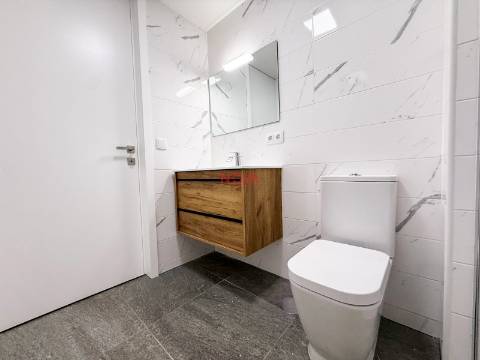 Apartamento T3 Venda em Lordelo do Ouro e Massarelos,Porto