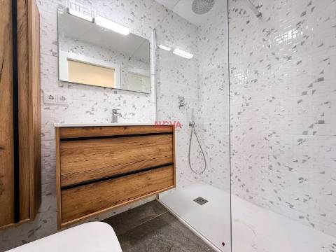 Apartamento T3 Venda em Lordelo do Ouro e Massarelos,Porto