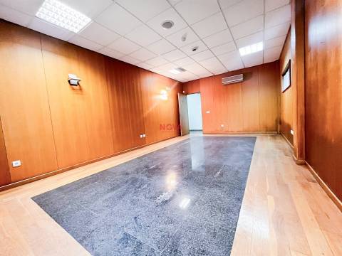 Escritório  Arrendamento em Valongo,Valongo