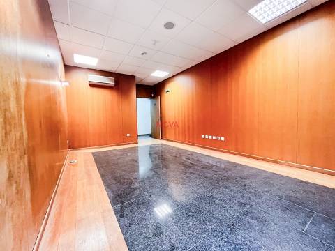 Escritório  Arrendamento em Valongo,Valongo