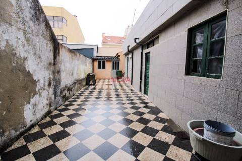 Moradia em Banda T6+2 Venda em Vila do Conde,Vila do Conde
