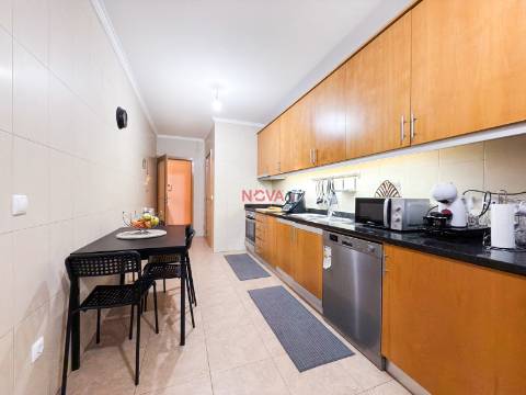 Apartamento T3 Venda em Nogueira e Silva Escura,Maia